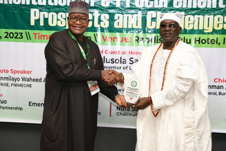 Danbatta Receives APPON Honorary Award