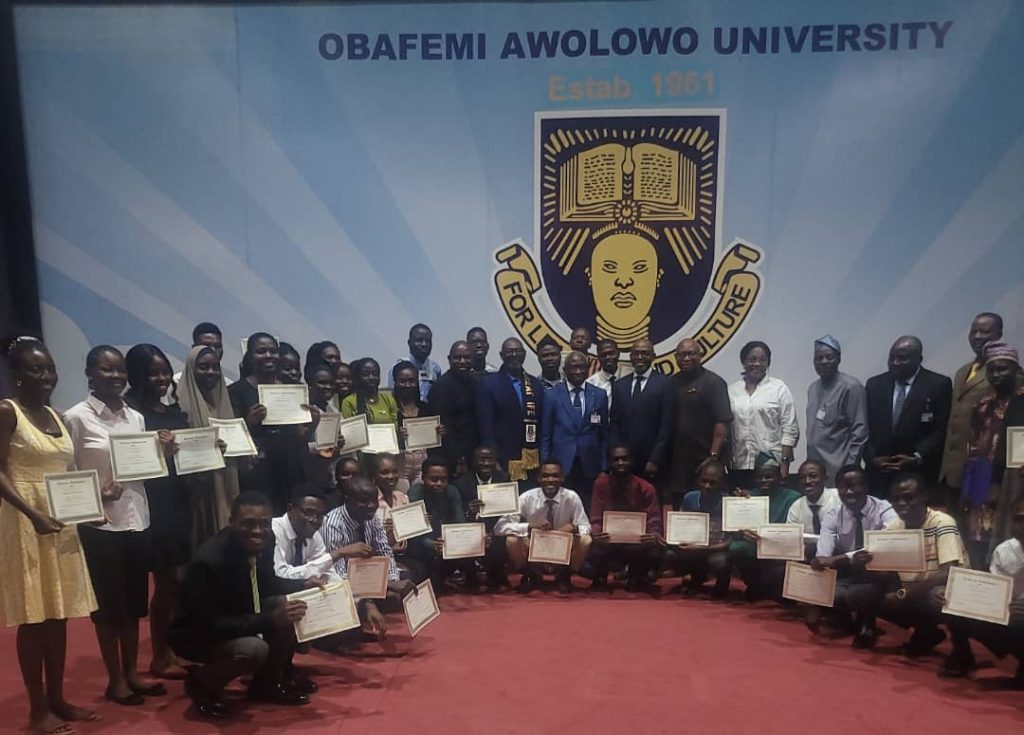 Dallas OAU Alumni Branch Awards 10.4m Naira Scholarship to Students